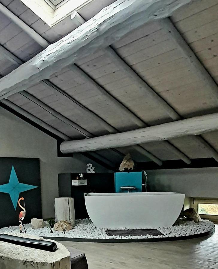 La Rosa Dei Venti Bed & Breakfast Manerbio Bagian luar foto